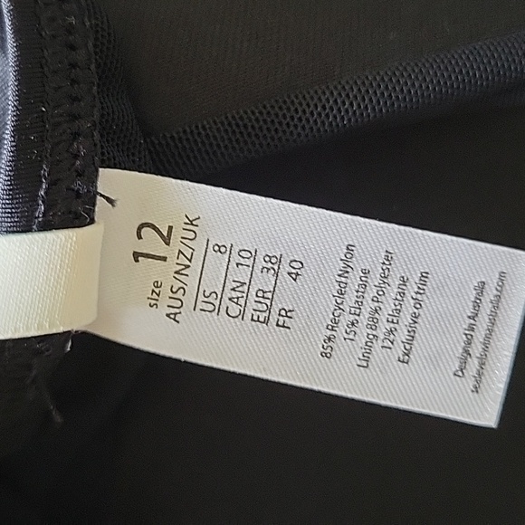 Sea Level Swim  Twist Front One piece Women's sz 8  swimsuit Black New - Picture 4 of 6